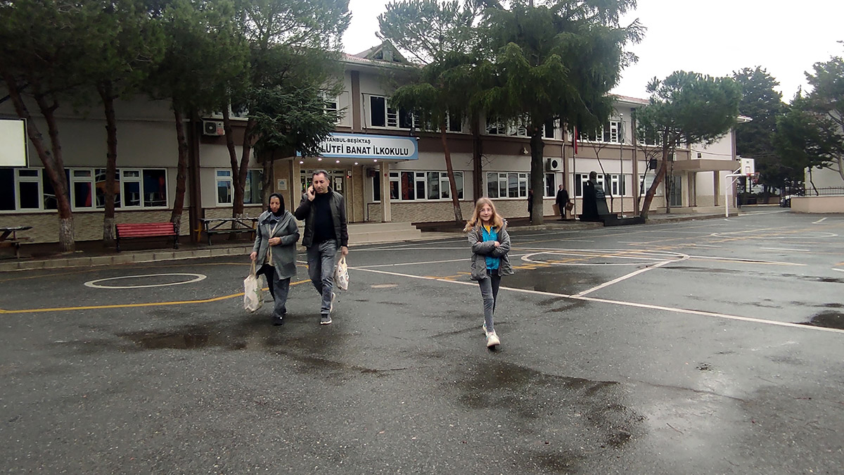 İstanbul'da depreme dayanıksız okullarda tahliye