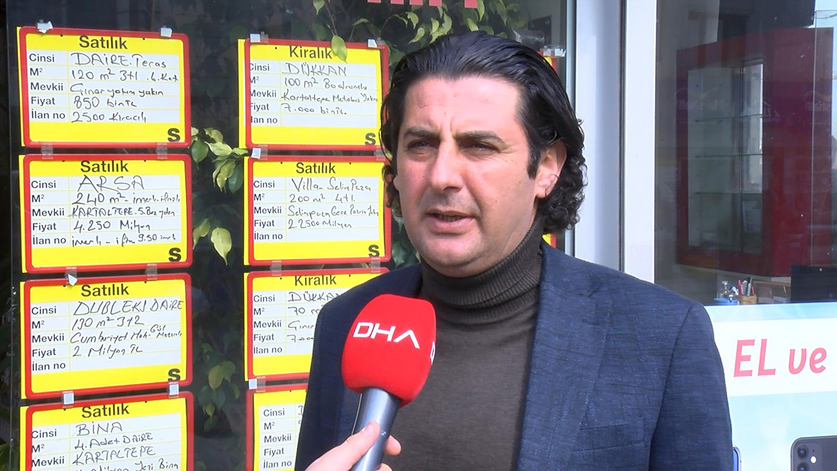İstanbul Emlakçılar Odası Başkanı Nizamettin Aşa, "İstanbul deprem dolayısıyla yoğun bir göç almıyor. Fiyat yükselişi psikolojik olarak diğer illerdeki o yükselişler gibi İstanbul'da da dedikodu başladı. Birkaç münferit olay dışında gözle görülür bir değişim yok" dedi.