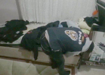 Depremzedeyi arayarak dalga geçtiği belirlenen iki kişi gözaltında