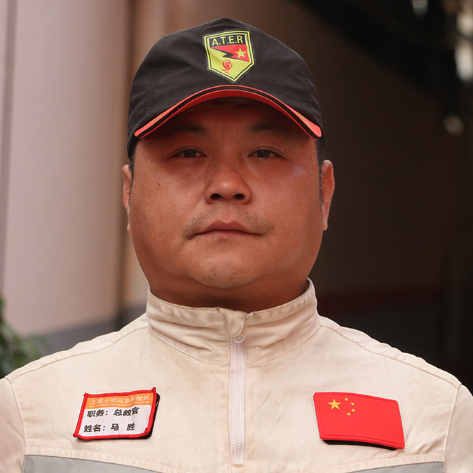 Binalar kağıt gibi çökmüştü