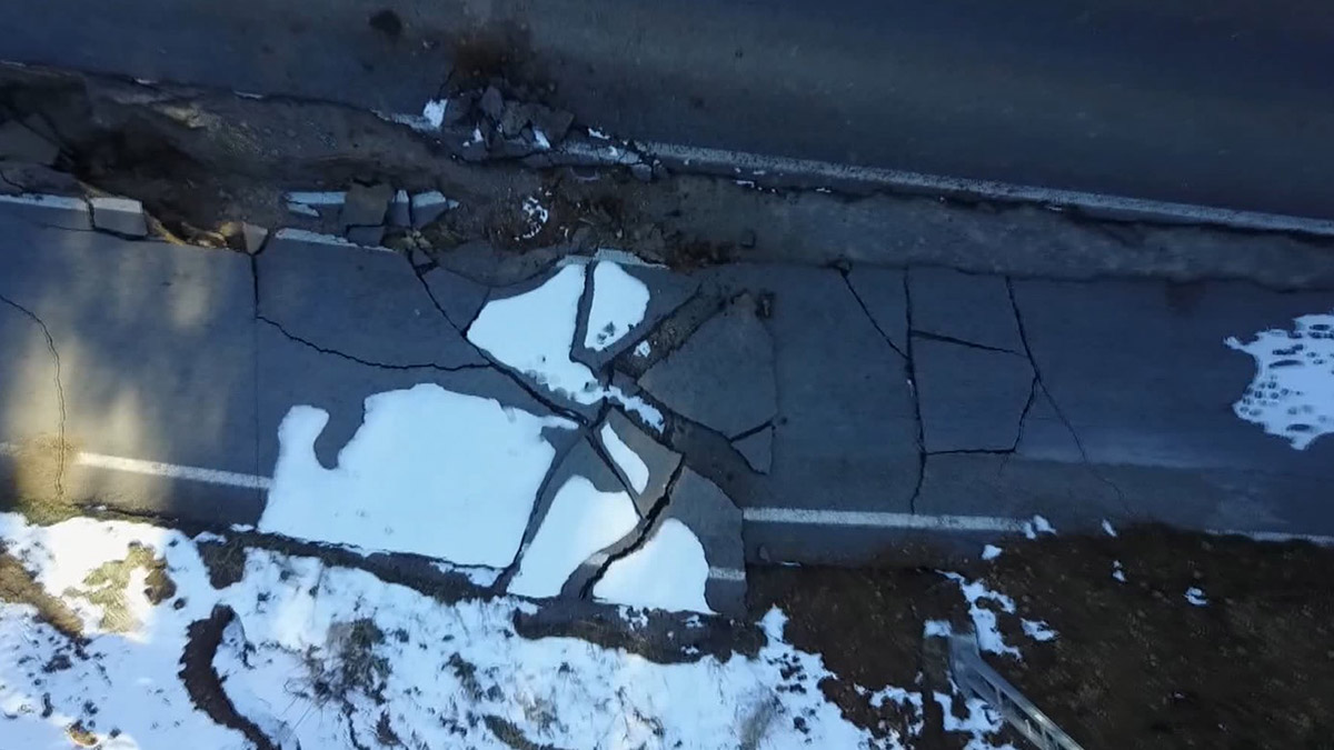 Deprem bilimciler fay hatlarını inceliyor