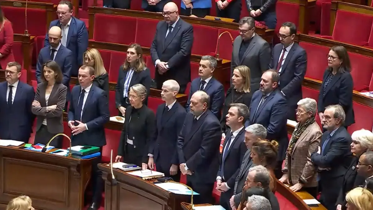 Fransa parlamentosundan 1 dakikalik saygi durusu 5380 dhaphoto2 - fransa haberleri, dış haberler - haberton