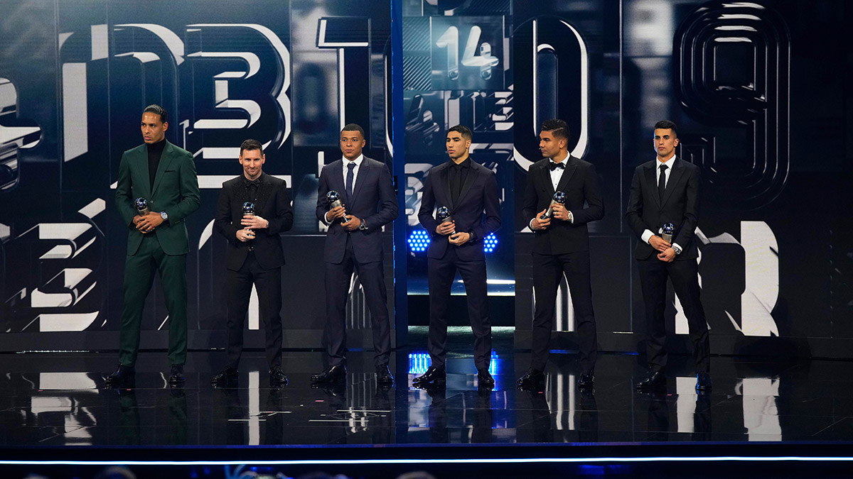 Futbolda 2022 yılının en iyileri ödül töreni (The Best FIFA Football Awards) düzenlendi. FIFA tarafından organize edilen 2022 yılının en iyileri ödül töreni (The Best FIFA Football Awards) Fransa'nın başkenti Paris'te bulunan Pleyel Salonu'nda gerçekleştirildi.