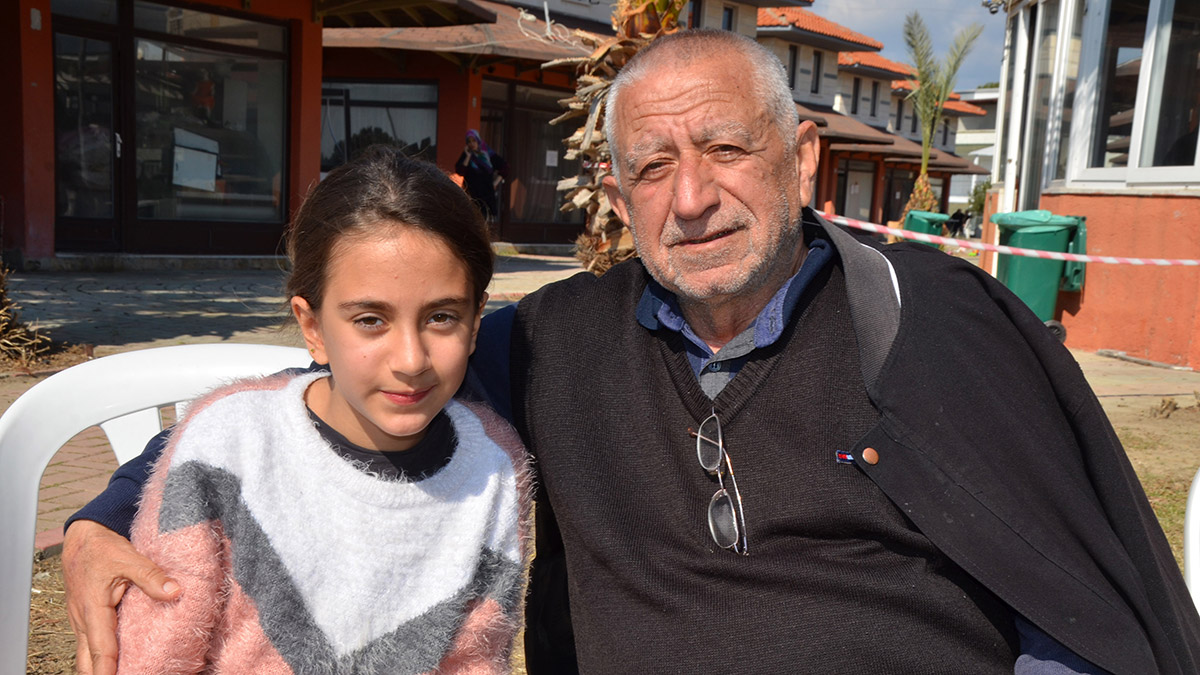 Gaziantepli depremzede; Ağlaya ağlaya gözümden oldum