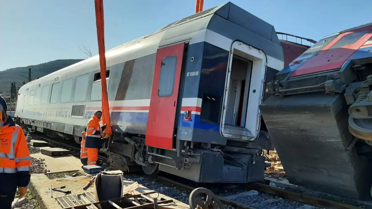 Gaziantepte depremde devrilen 6 tren kaldirildi 4477 dhaphoto4 - yaşam - haberton