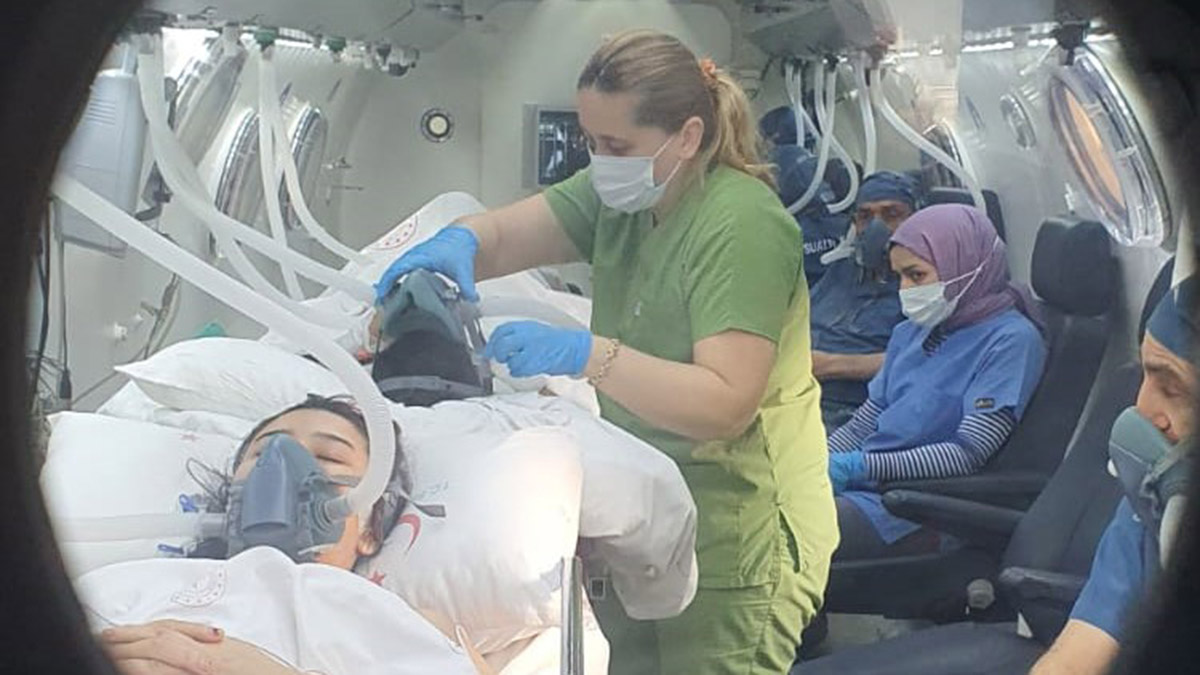 Enkazdan çıkarılan yaralılar uzuv kaybetmesin diye çabalıyor