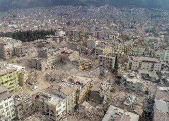 Hatay'da 6.4 büyüklüğünde deprem