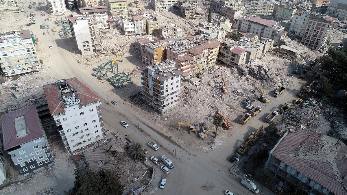 "Mış gibi yaşamak"