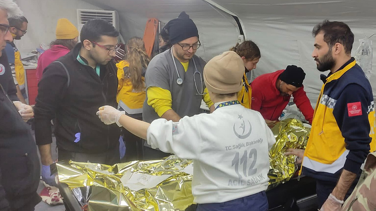 Depremden 261 saat sonra iki mucize