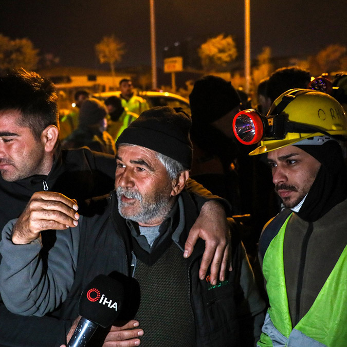 Kahramanmaraş merkezli depremlerde yıkımın meydana geldiği Hatay’ın Antakya ilçesindeki Akademi Hastanesi enkazında, depremden 261 saat sonra iki mucize yaşandı. 26 yaşındaki Mehmet Ali Şakiroğlu ve 33 yaşındaki Mustafa Avcı, depremden 261 saat sonra sağ olarak kurtarıldı.