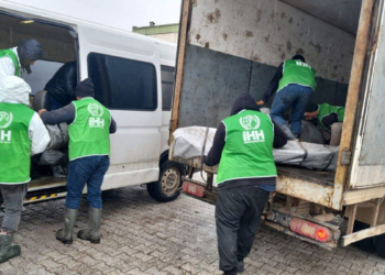 121 bin 350 kişiye sıcak yemek dağıtıldı