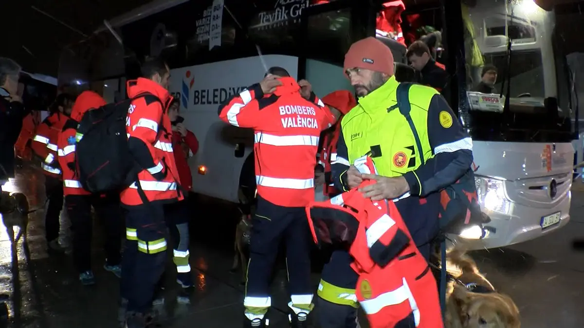 İspanya'dan 46 arama kurtarma ekibi adıyaman’a gönderildi