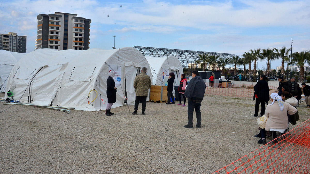 Hatay'da İspanyol sahra hastanesi kuruldu