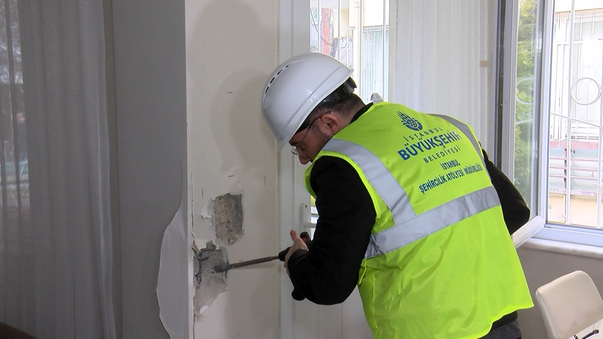 İstanbul'daki riskli binalara hızlı tarama testi
