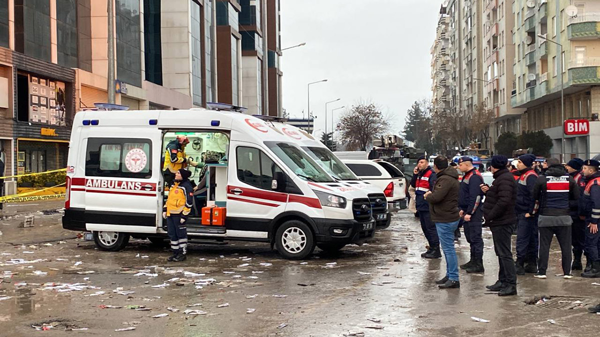 İstanbul'dan 7 uçakla 1.093 personel deprem bölgesine gitti