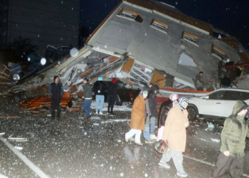 Kızılay ekipleri deprem bölgesine hareket etti