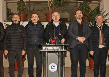 Enkaz altından canlı çıkardığımız vatandaşlarımız var
