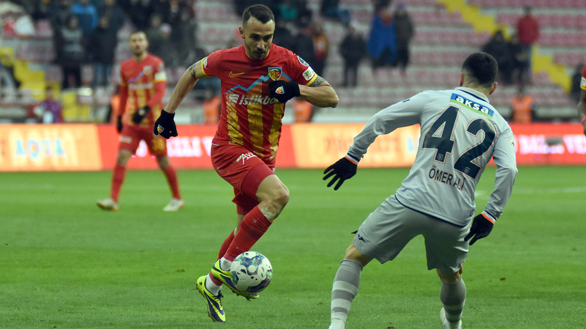 Kayserispor Başakşehir'i 1-0 mağlup etti