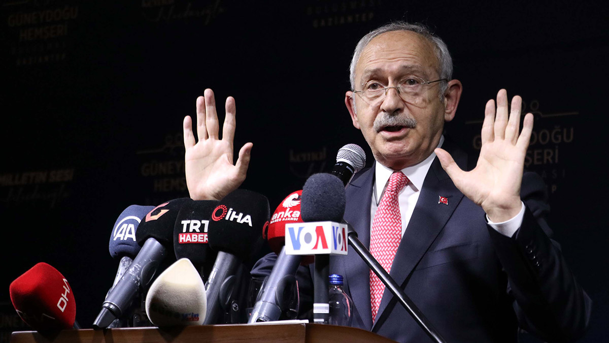 Başkan istifa etsin