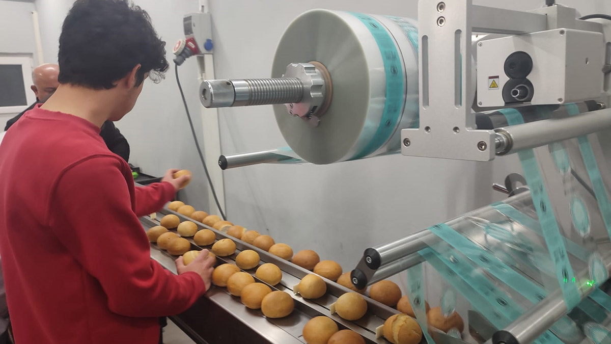 54 bin ekmek deprem bölgesine gönderildi