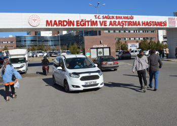 Cami inşaatının iskelesi çöktü; 1 ölü