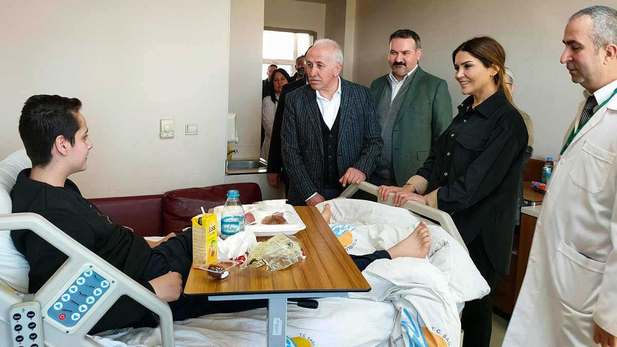 Enkaz altından sağ çıkarılan Burak hayaline kavuşacak