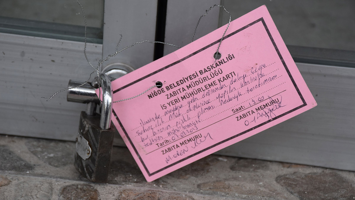 Niğde'de 4 bina mühürlendi