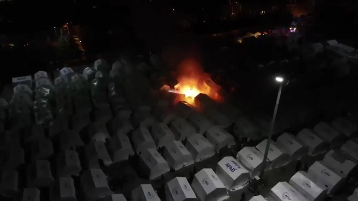 Osmaniye'deki çadır kentte yangın