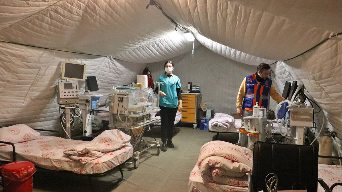 Adıyaman'a tam teşekküllü sahra hastanesi kuruldu