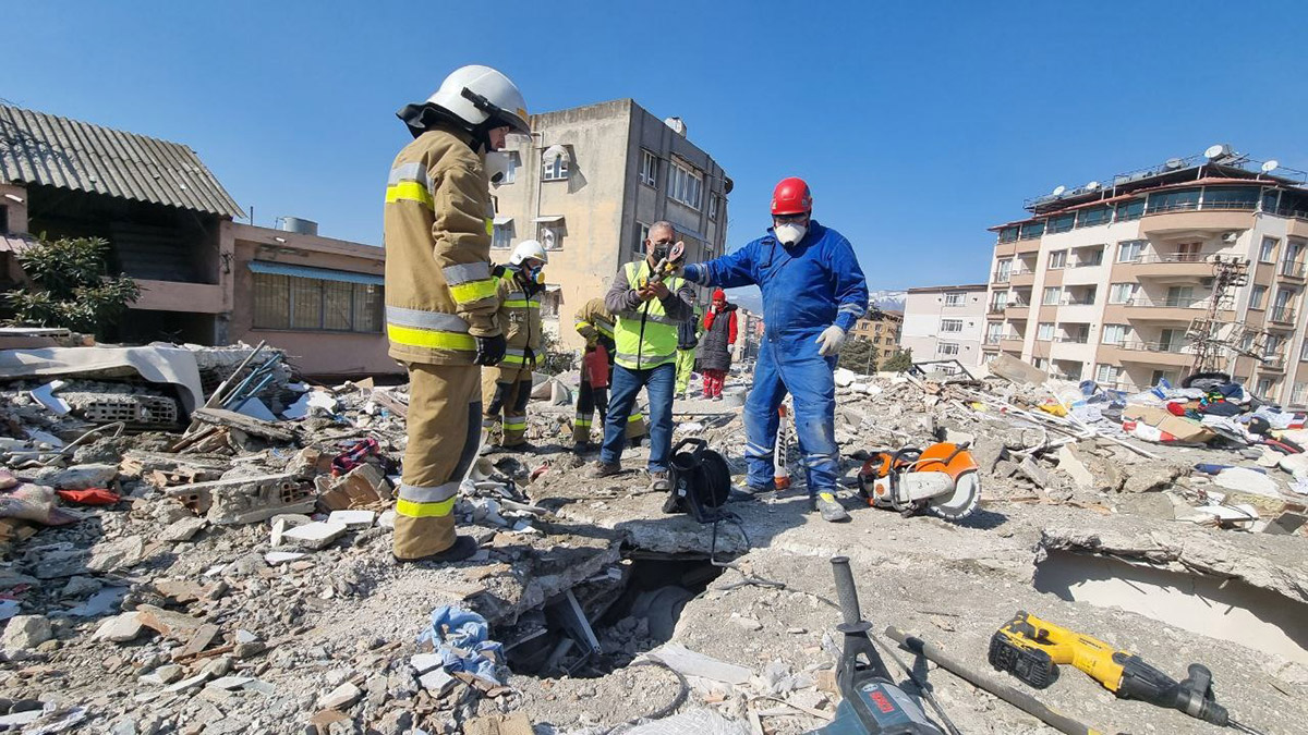 Türkiye'ye sığınan Ukraynalılar deprem bölgesinde