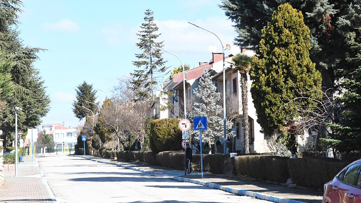 Yazlık konut sahipleri kapılarını depremzedelere açtı