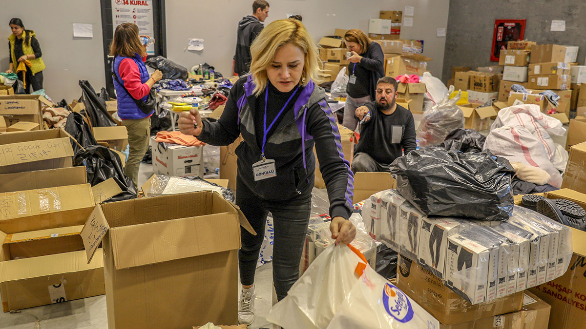 Yerleşik yaşayan yabancılar da var gücüyle çalışıyor