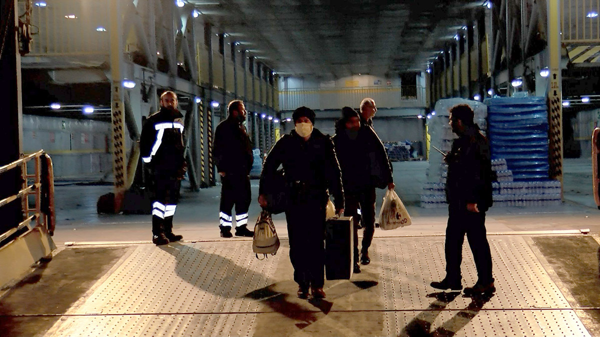 Yenikapı İDO iskelesine 35 depremzede geldi