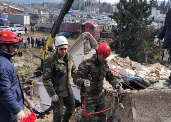 Yurt dışından gelen ekipler seferber oldu
