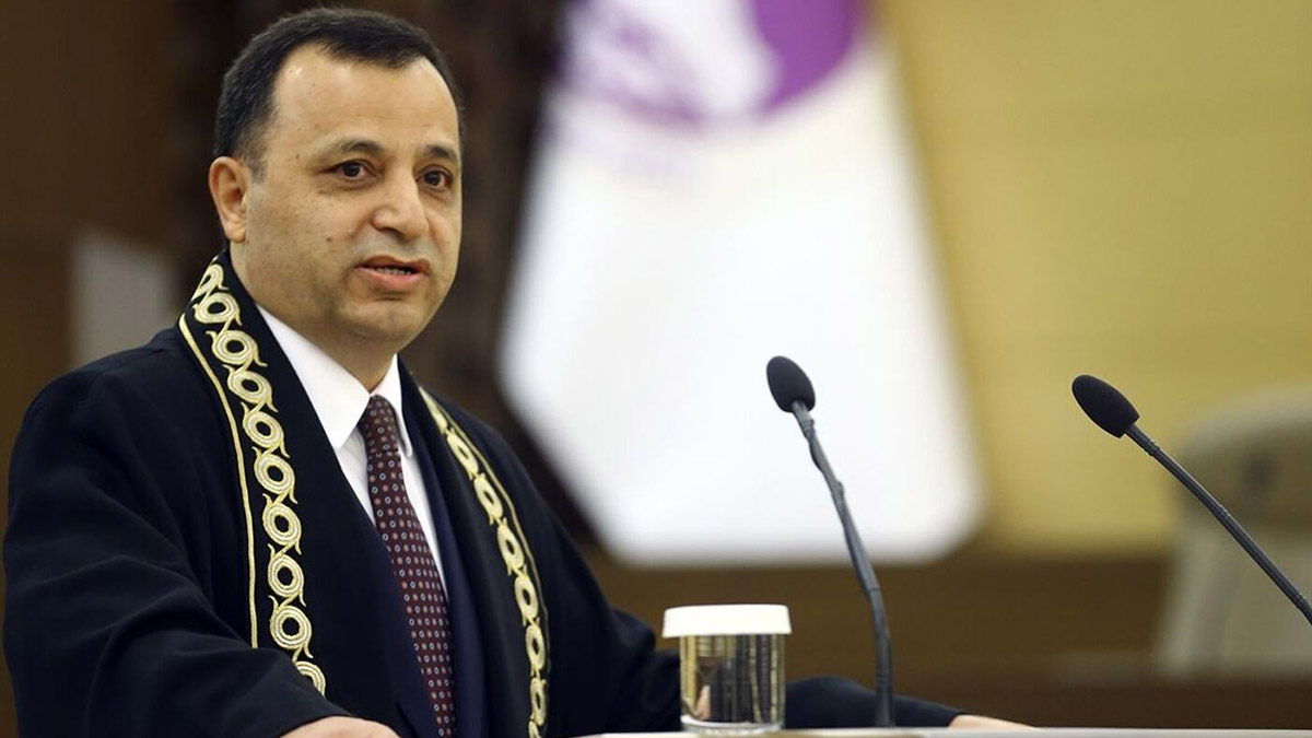 Zühtü Arslan AYM Başkanlığı'na yeniden seçildi