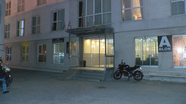 19 yaşındaki Yusuf Aslan otel odasında ölü buldu