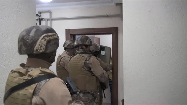 3 ilde MLKP operasyonu; 11 gözaltı