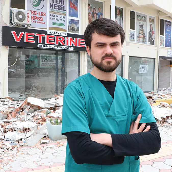 Veteriner kliniği depremde harabeye döndü