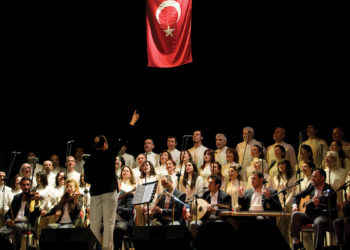 7 üyesini kaybeden Antakya Medeniyetler Korosu'ndan dayanışma konseri
