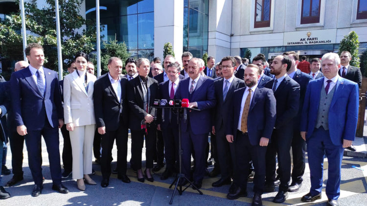 AK Parti İstanbul İl Başkanlığı'nda temayül yoklaması 