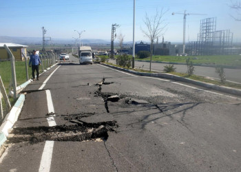 Afet bölgesindeki hasarlı yollar raporlandı