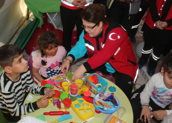 Aile ve Sosyal Hizmetler Bakanı Yanık Hatay'da