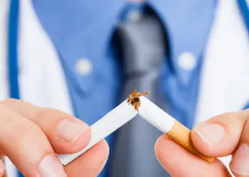 Akciğer kanserinin sebebi yüzde 90 sigara