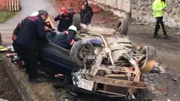 Alt yola düşen otomobilin sürücüsü öldü