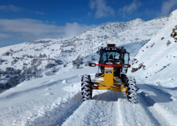 Amasya'da kar yağışı; 57 köy yolu ulaşıma kapandı