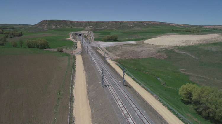 Ankara-Sivas YHT hattında sona yaklaştık