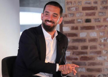 Arda Turan depremzedeler için sahaya çıkacak