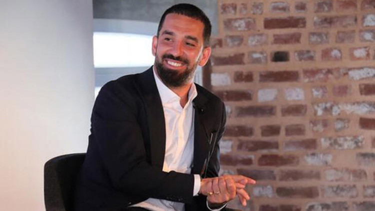 Arda Turan depremzedeler için sahaya çıkacak
