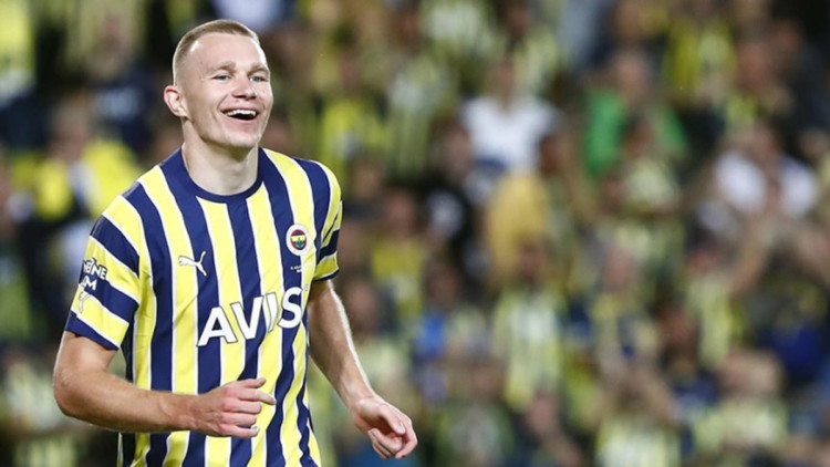 Attila Szalai: Hedefimiz turu geçmek