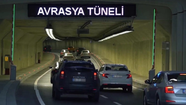 Avrasya Tüneli'nde yılın en yüksek günlük geçişi